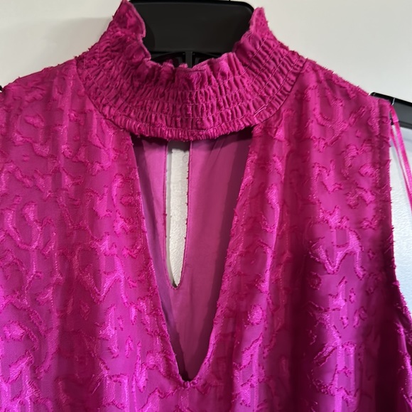 {NWT} $59 MACY’S WILLOW DRIVE cold shoulder long sleeve blouse - Picture 4 of 7